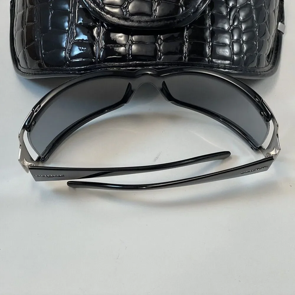 Vogue Sunglasses Women’s Black Silver VO2406S 67-16 W44/87 Mob Wife/Girl Boss